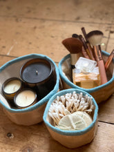 Load image into Gallery viewer, Natural Jute Baskets - Set Of 3 - Teal