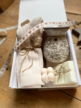 Load image into Gallery viewer, Pampering Gift Box 3