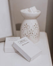 Load image into Gallery viewer, The One Co Cheshire Soy Wax Melts Snap Bar - 80g