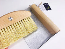 Load image into Gallery viewer, Mini Dust Pan & Brush Set With Magnet