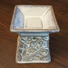 Load image into Gallery viewer, Venetian Ceramic Wax &amp; Oil Burner - Little Bird

