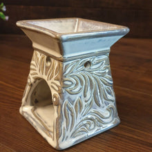 Load image into Gallery viewer, Venetian Ceramic Wax &amp; Oil Burner - Little Bird
